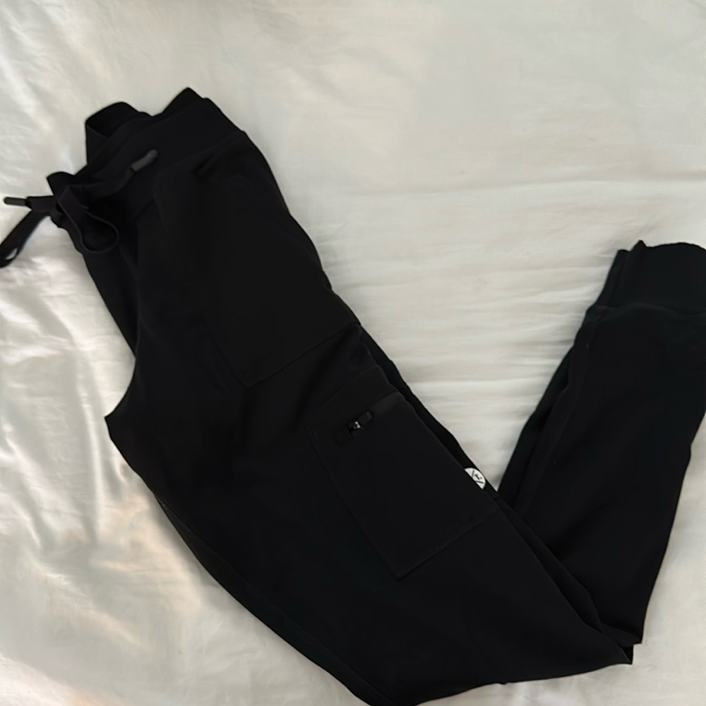 LVFT joggers size XS. NWOT